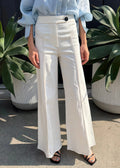 Cremeweiße Jeans mit hoher Taille